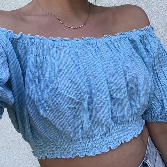 Off the shoulder peasant puff sleeve crop top - Picture 6 of 6